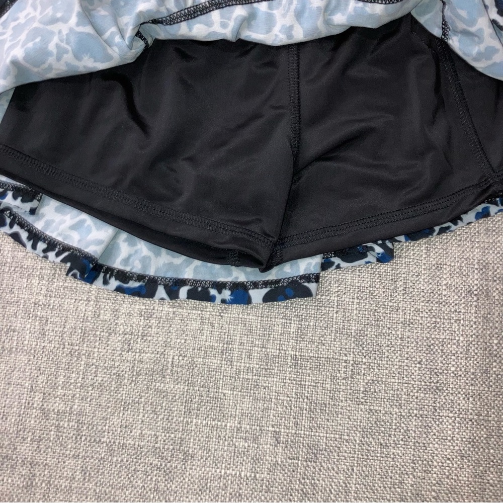 The Bubble “Lawley Skirt” (athletic fabric skort) EUC - Picture 2 of 2